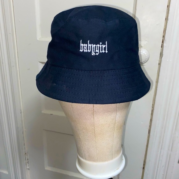 Bucket hat - Picture 2 of 2